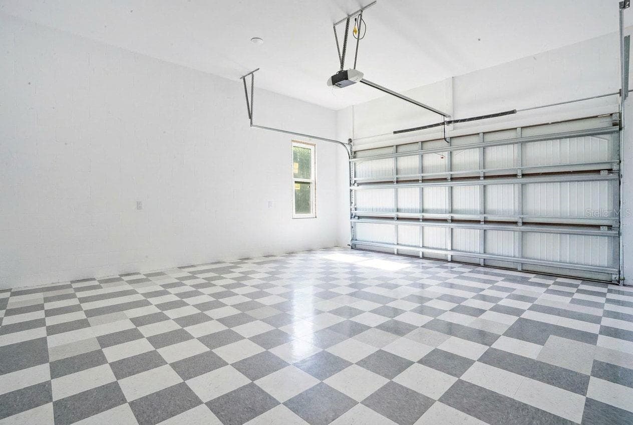 AI Generated/ Virtual staging environment - 818 LAKE AGNES DR, POLK CITY