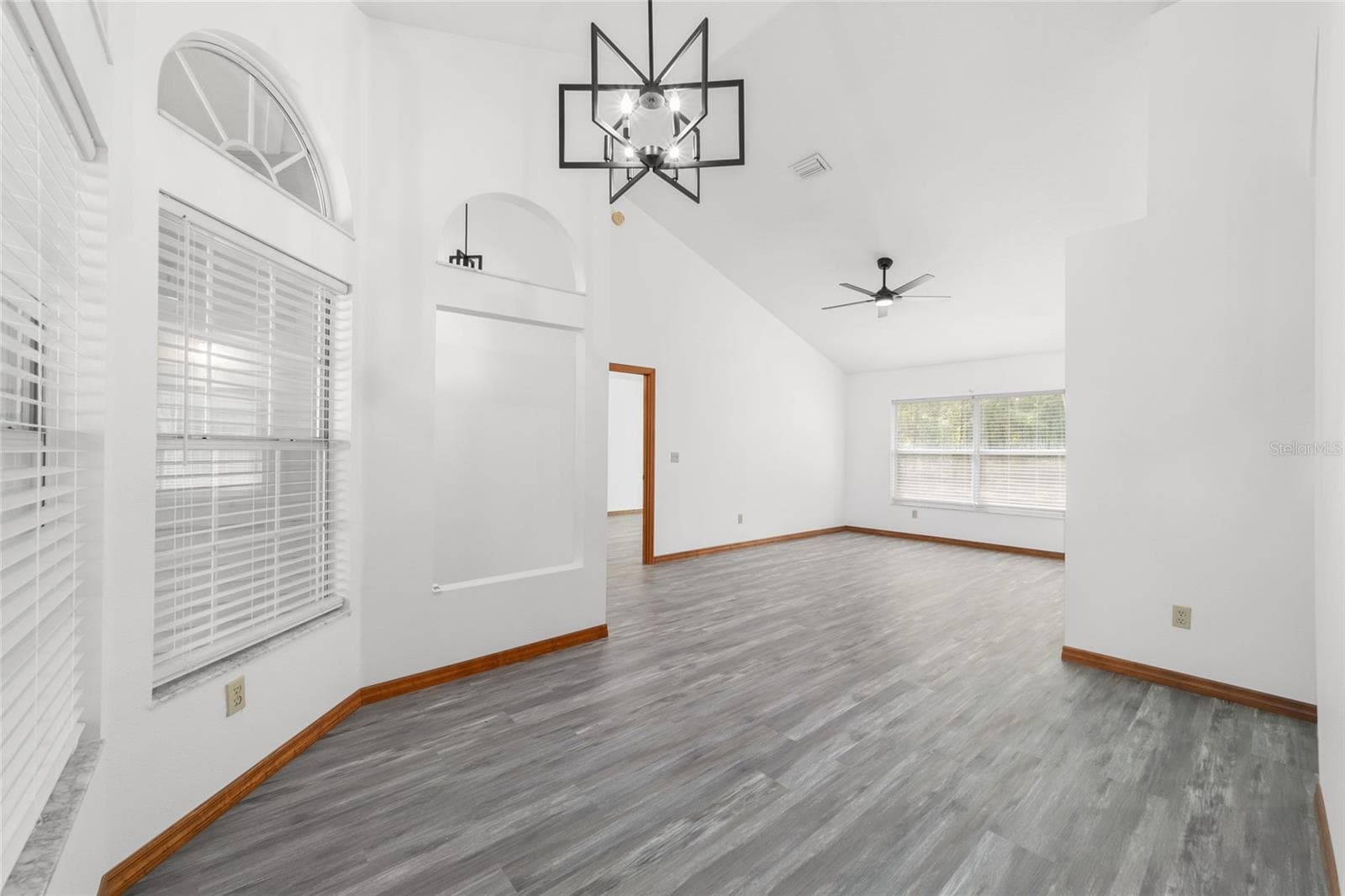 Single Family Residence at 13984 SW 80TH ST, DUNNELLON, photo 4 of 38