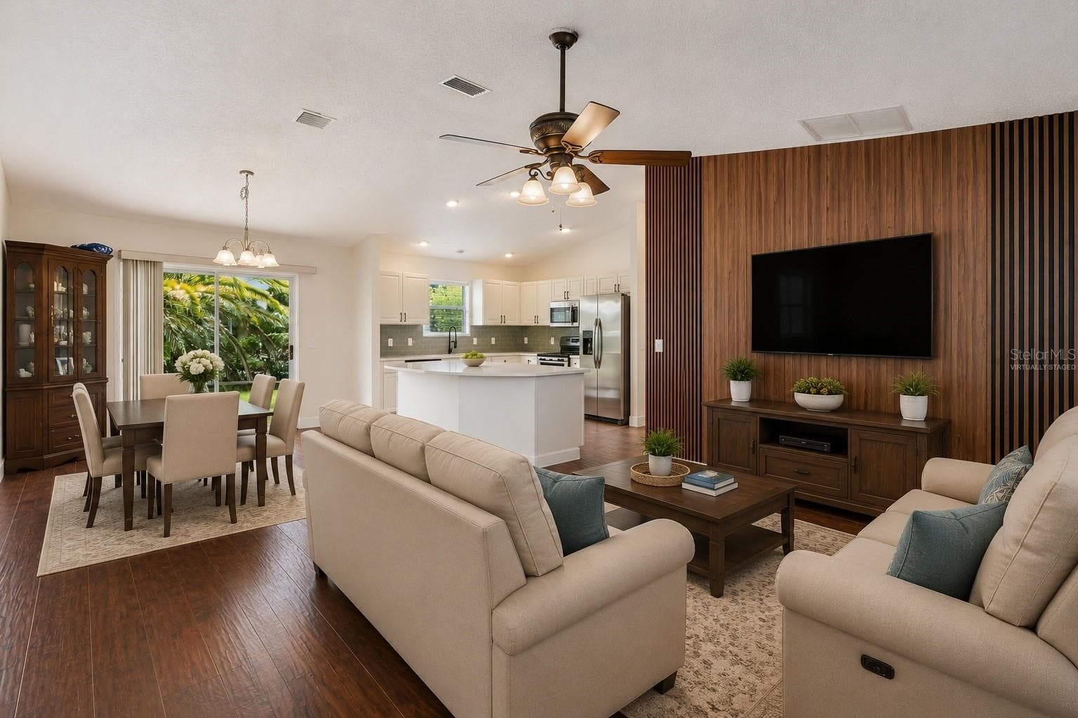 Virtually Staged - 1575 HOLLYBERRY PL, THE VILLAGES