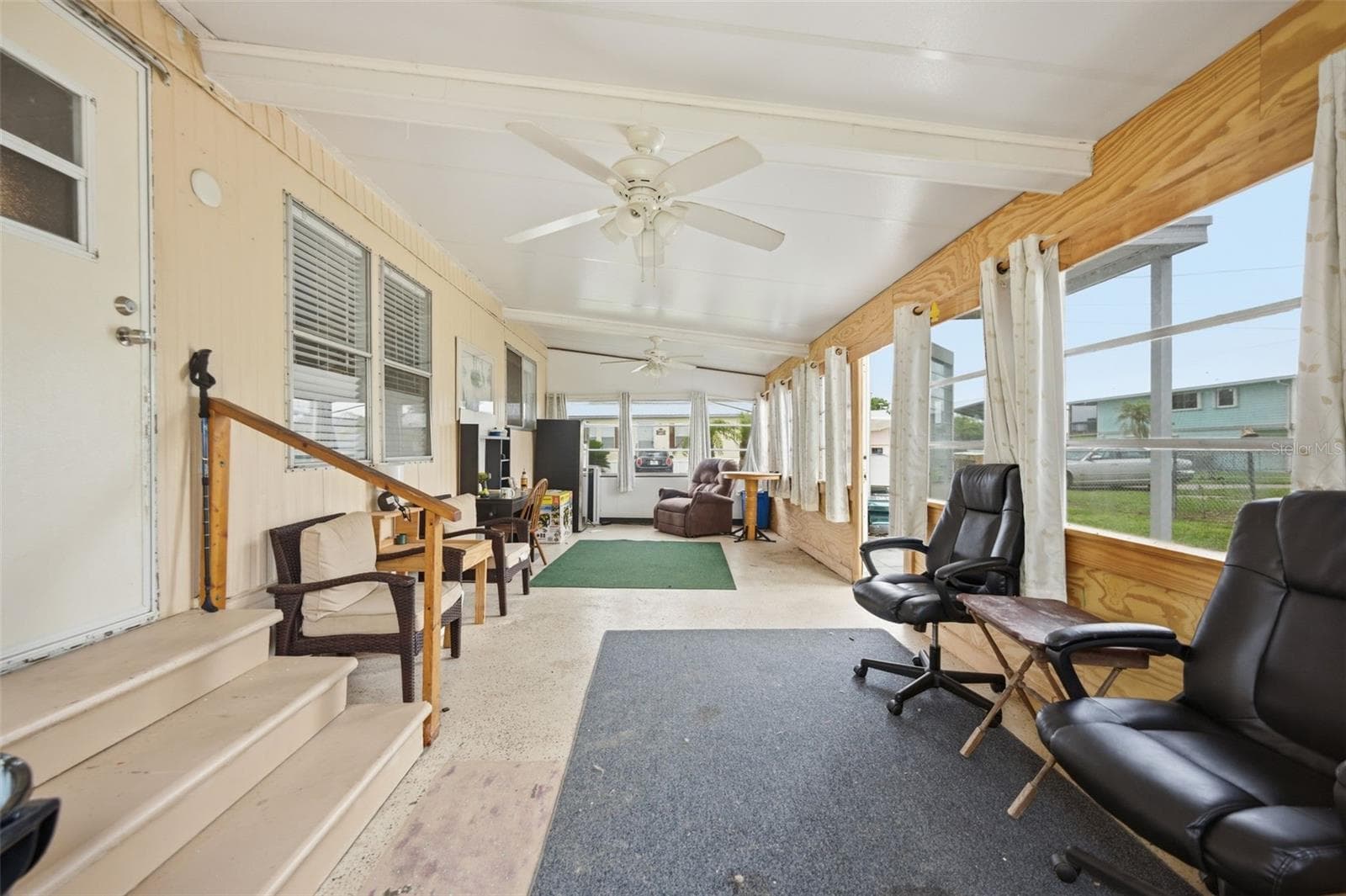 Manufactured Home at 1056 BLUE HERON LN, MOORE HAVEN, photo 16 of 32
