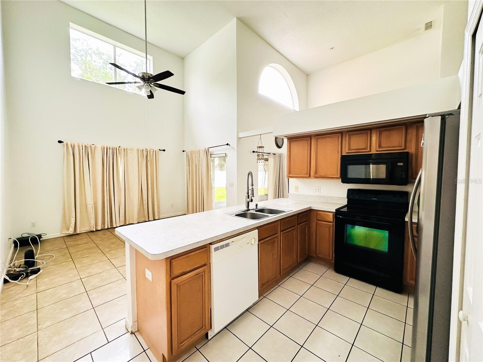 Single Family Residence at 577 PINEHURST CV, KISSIMMEE, photo 18 of 45