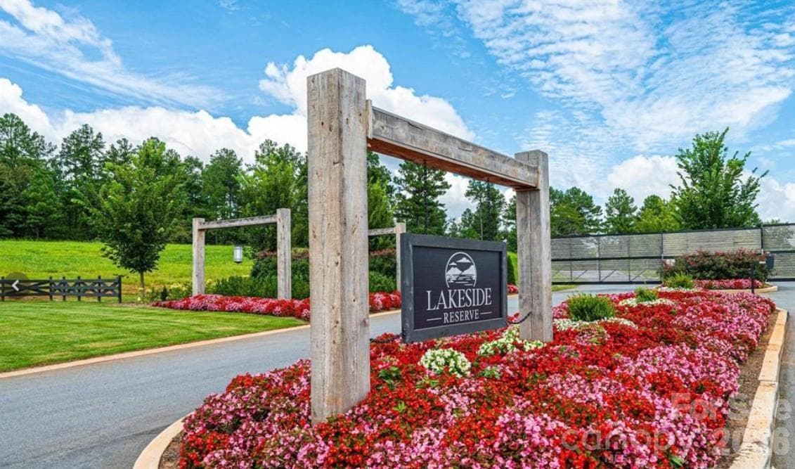 Lakeside Front Gated Entrance - 3017 Mount Harvard Court, Connelly Springs