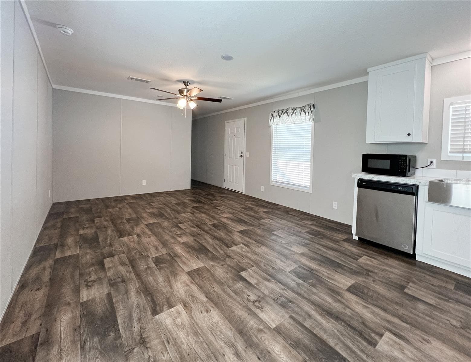Manufactured Home at 12203 LANTANA AVE, NEW PORT RICHEY, photo 6 of 35