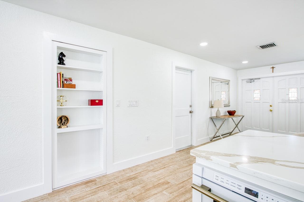 Single Family Residence at 12125 6TH ST E, TREASURE ISLAND, photo 19 of 52