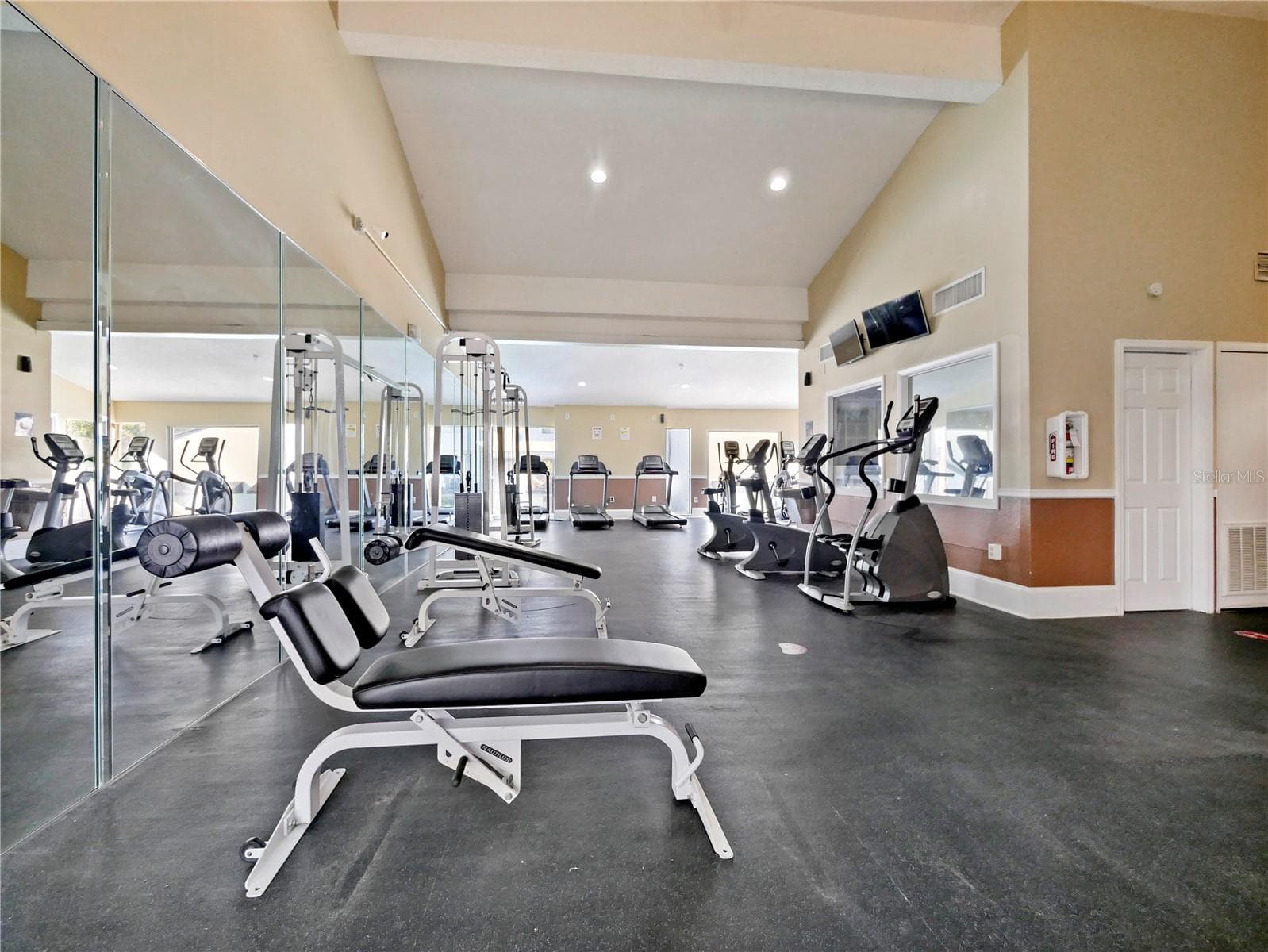 Condominium at 4111 S SEMORAN BLVD #3, ORLANDO, photo 16 of 22