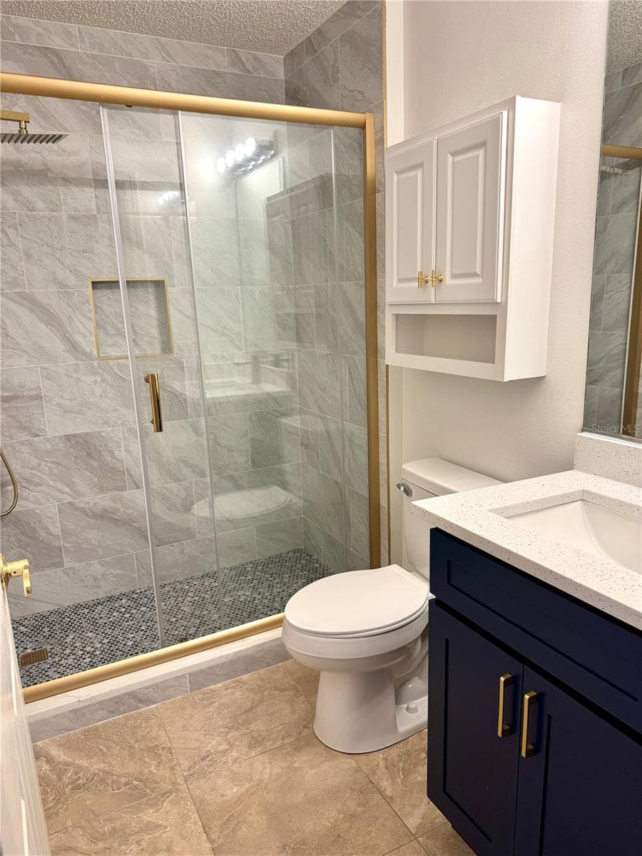 Beautiful 2nd Bathroom - 1575 HOLLYBERRY PL, THE VILLAGES