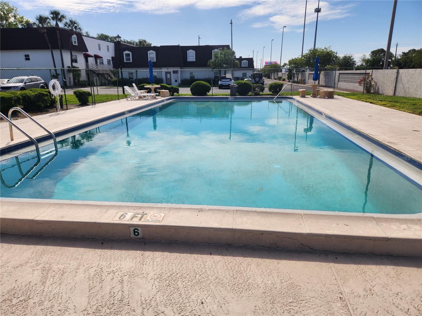 Pool Hillsborough side - 9101 W HILLSBOROUGH AVE #I209, TAMPA