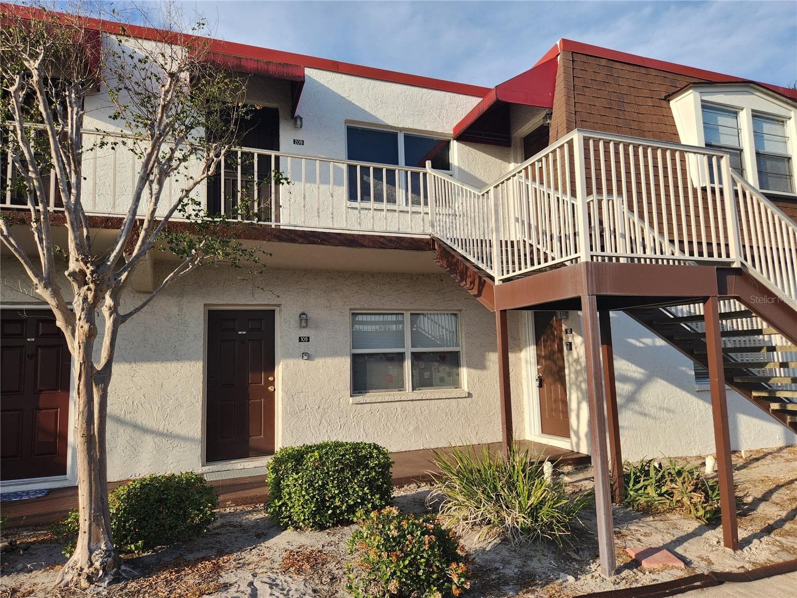 Front Exterior 9101 - 9101 W HILLSBOROUGH AVE #I209, TAMPA
