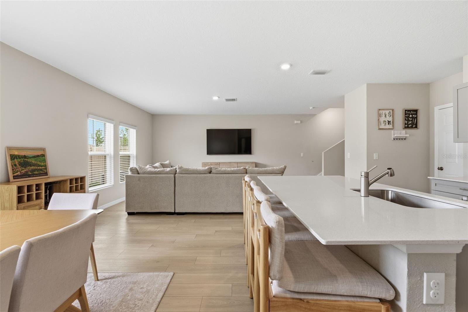 Single Family Residence at 12950 PASTURE WOODS PL, LITHIA, photo 12 of 40