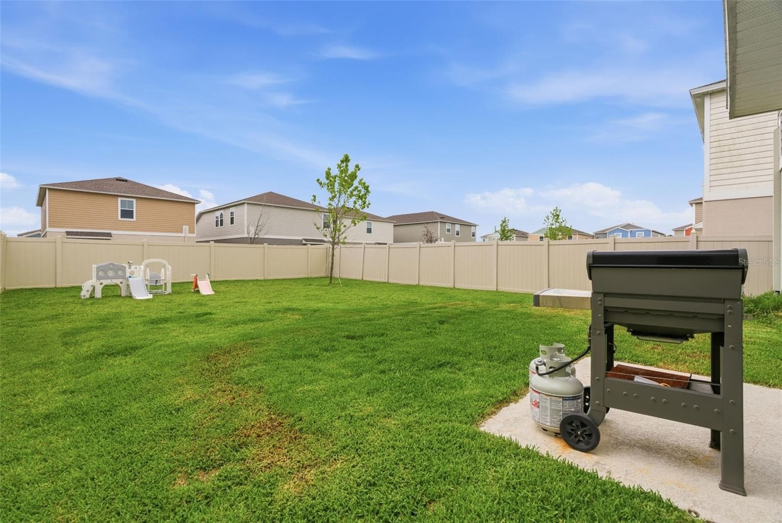 Single Family Residence at 12950 PASTURE WOODS PL, LITHIA, photo 32 of 40