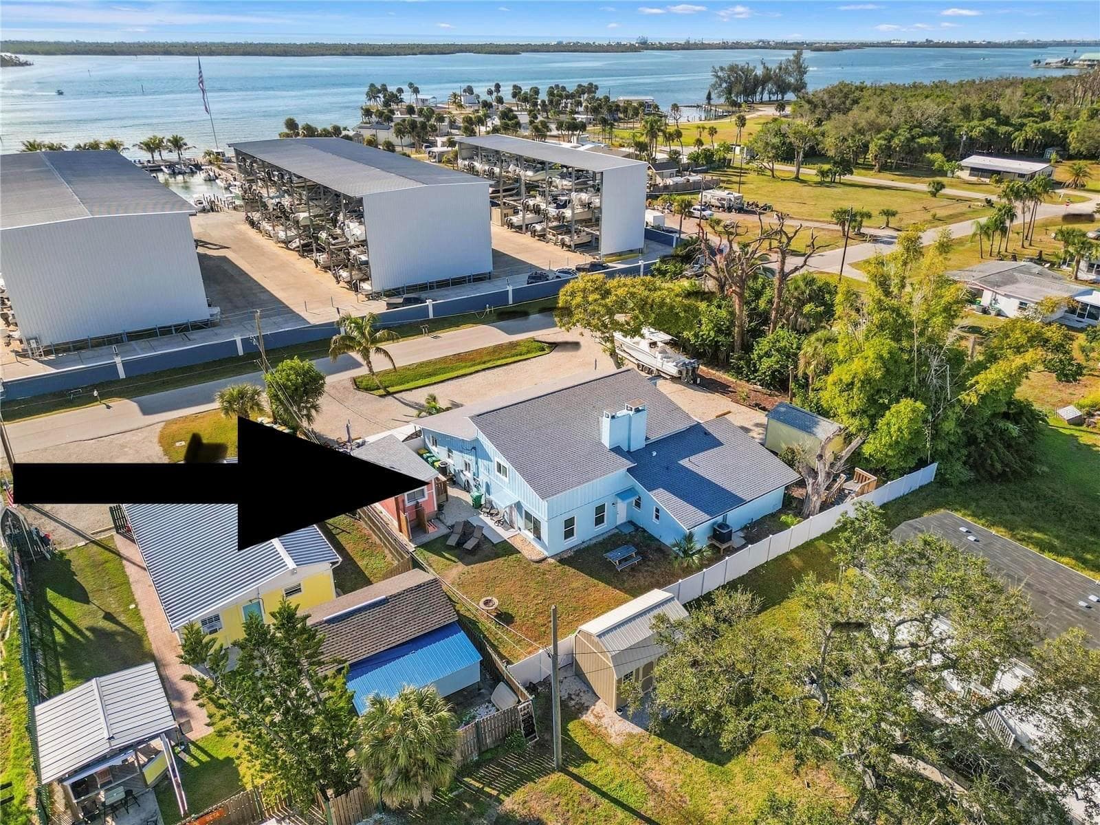 3155 WATERSIDE DR