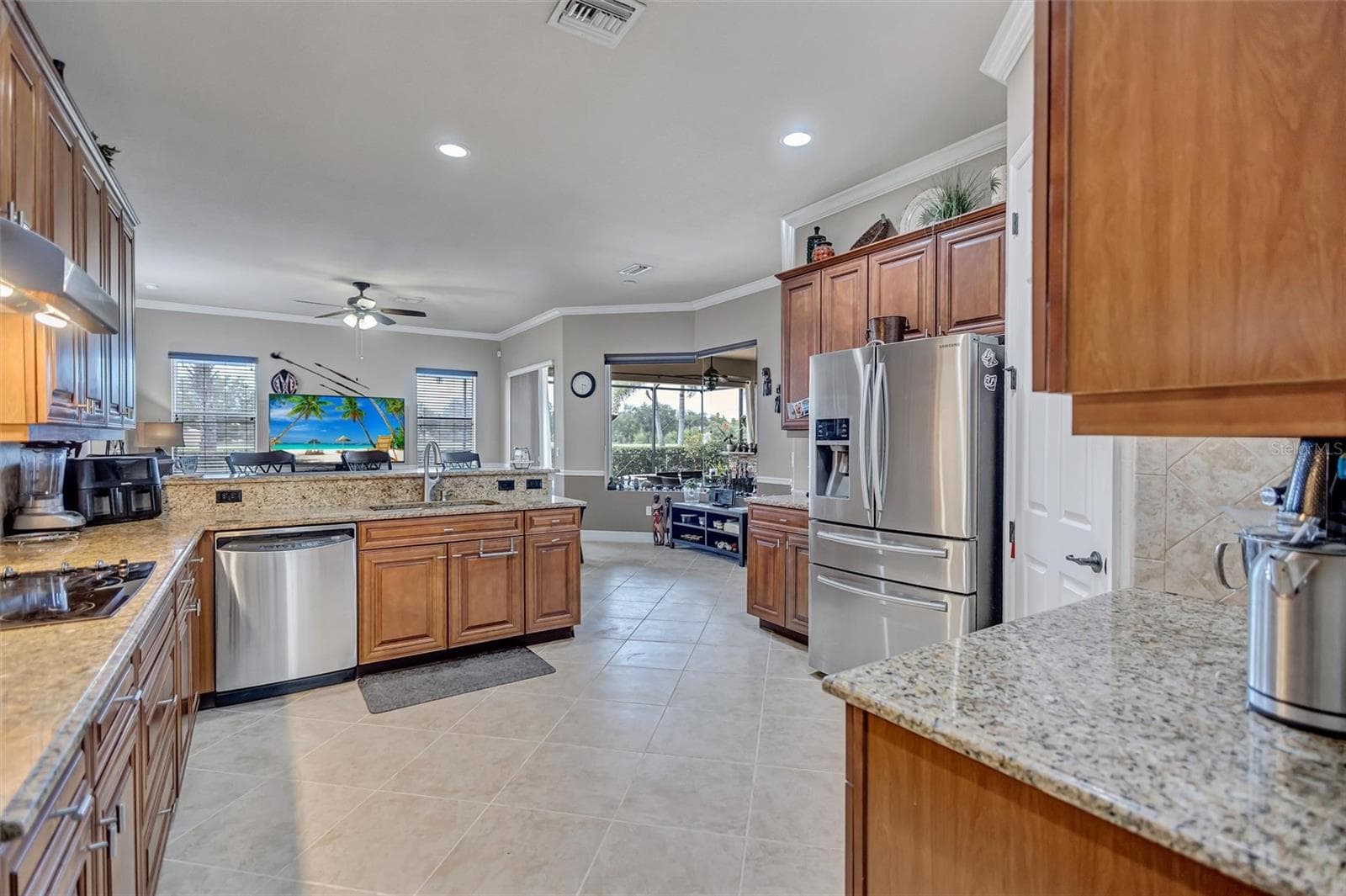Single Family Residence at 7511 HERITAGE GRAND PL, BRADENTON, photo 33 of 98