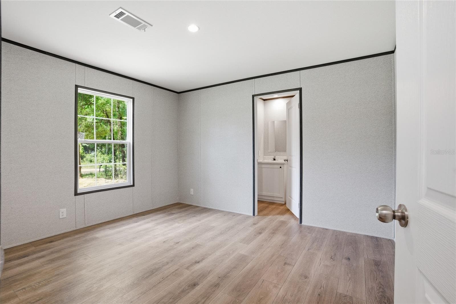 Manufactured Home at 11311 NW 13TH ST, OCALA, photo 17 of 24