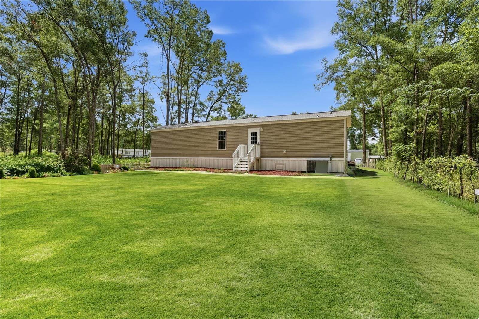 Manufactured Home at 11311 NW 13TH ST, OCALA, photo 22 of 24
