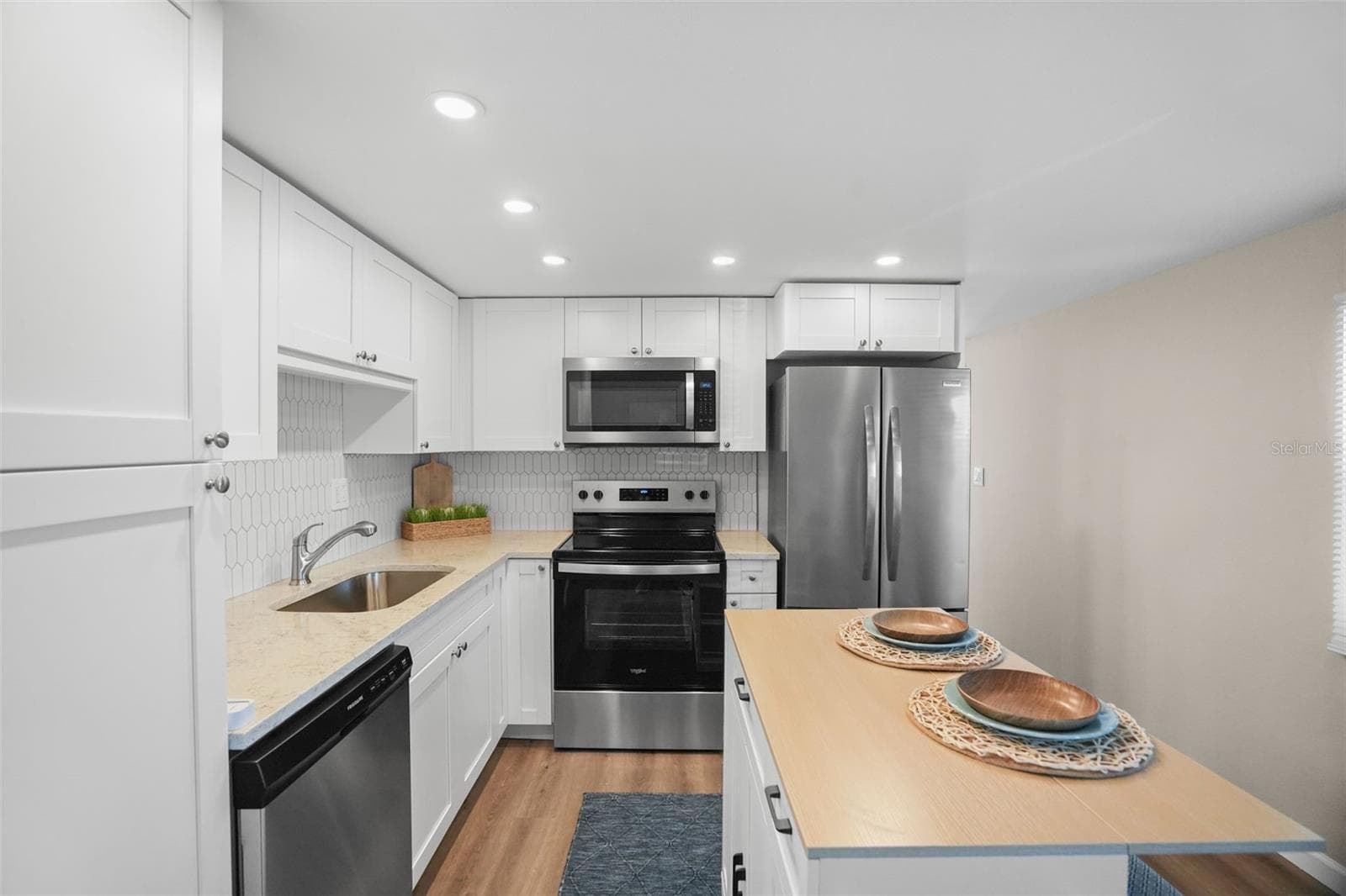 Mobile Home at 7244 MOUNT FAIRFIELD RD NE #530, ST PETERSBURG, photo 6 of 32