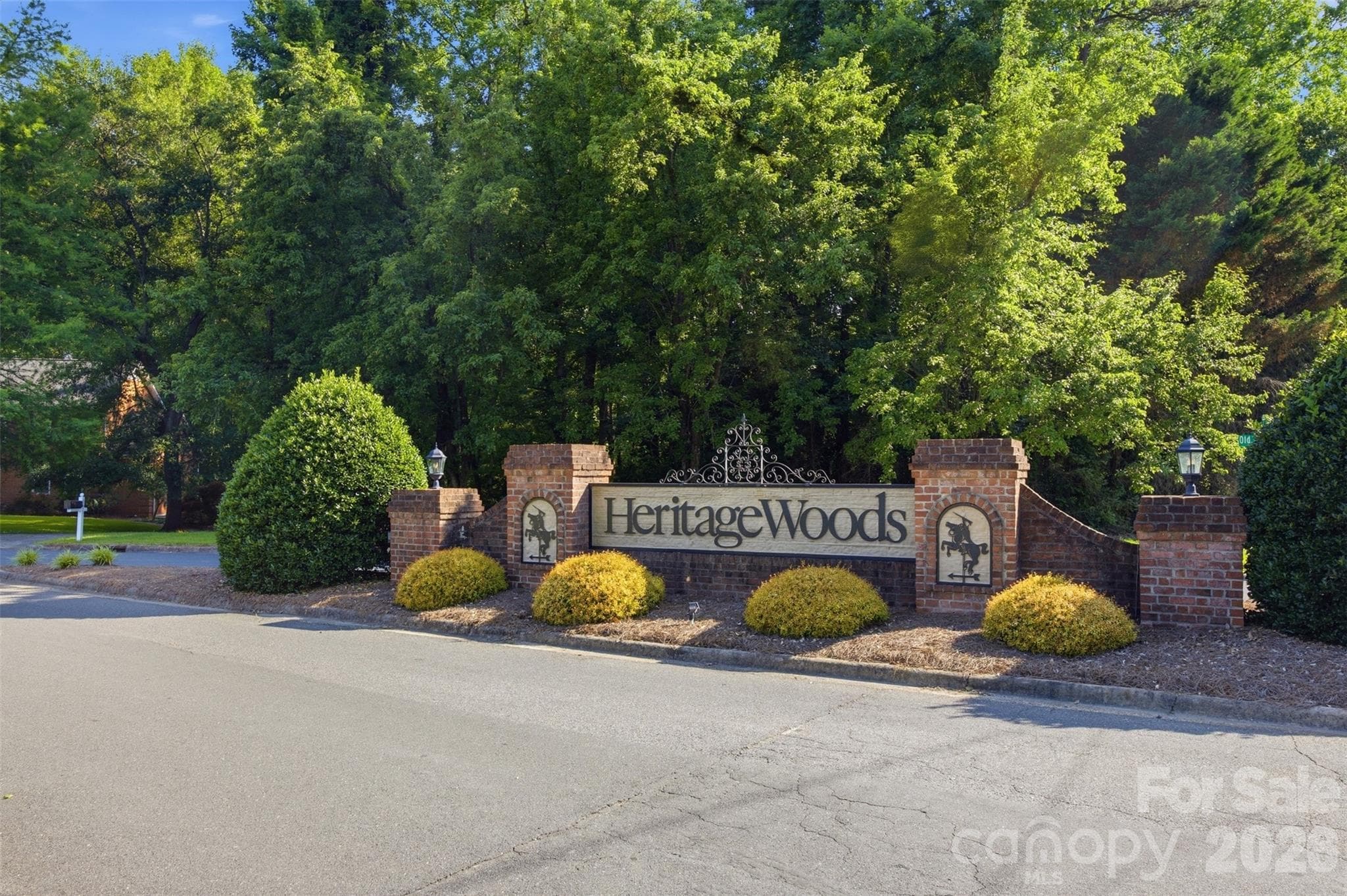 Heritage Woods is a desirable neighborhood close to all amenities - Gastonia