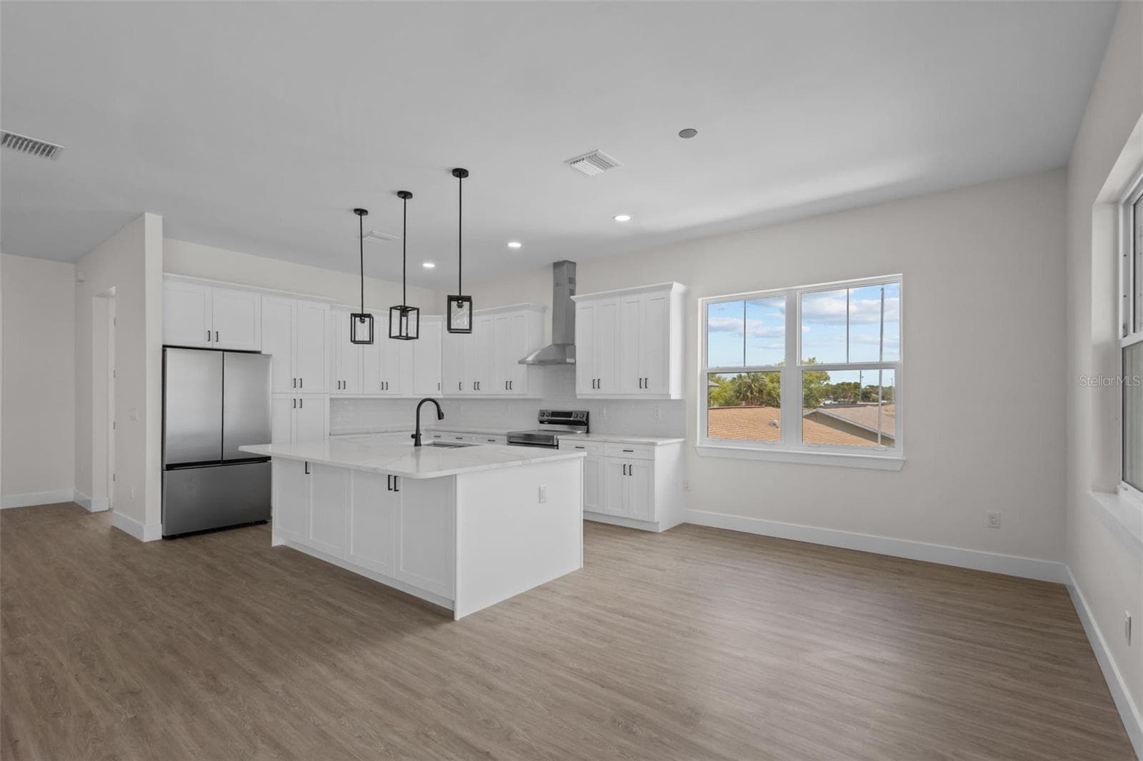 Single Family Residence at 7414 MAKO DR, HUDSON, photo 8 of 23