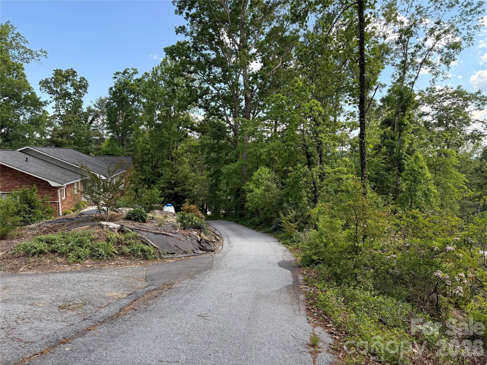 Lot at Hendersonville, photo 2 of 8
