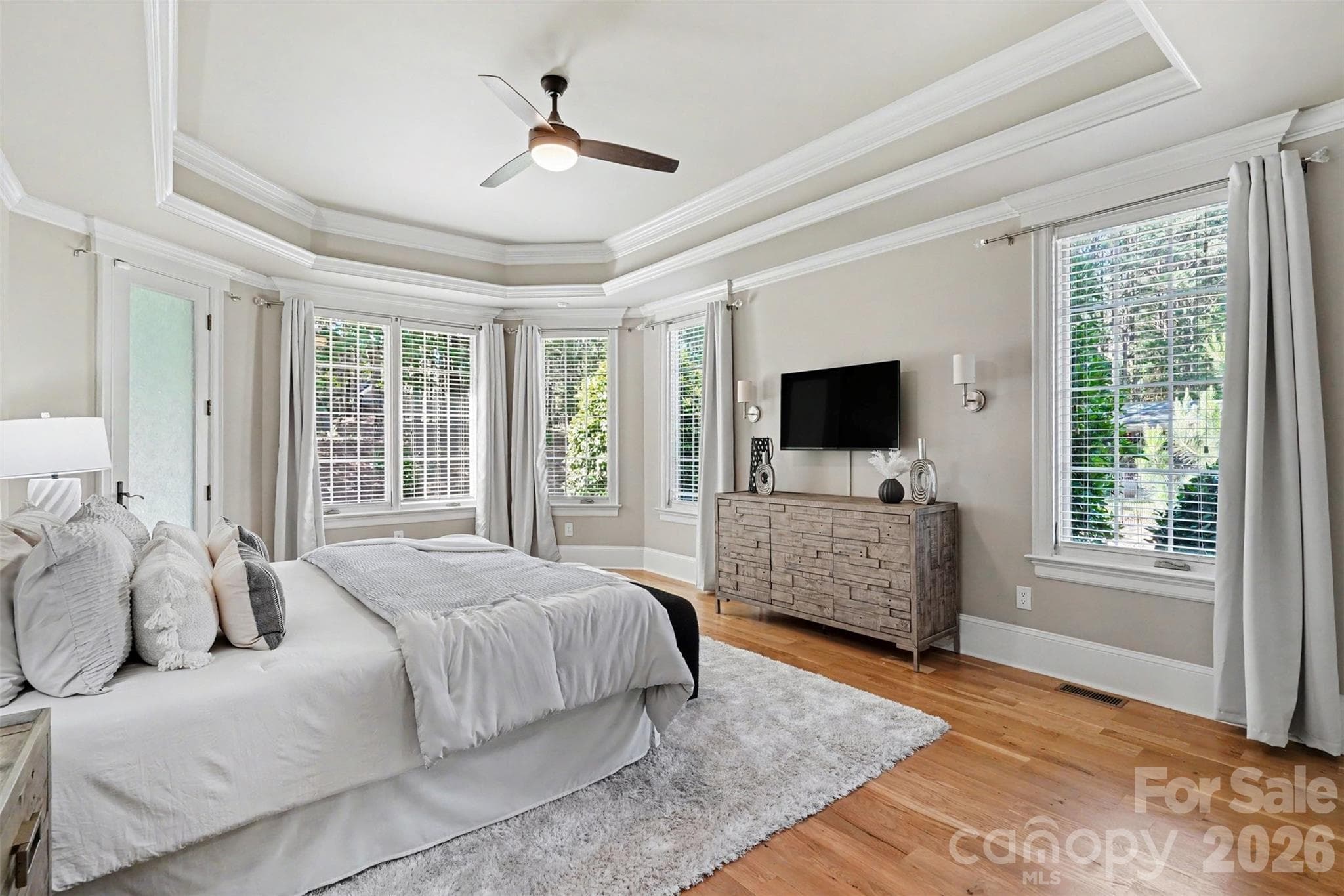 1st Floor Master - 5129 Watermead Lane, Belmont