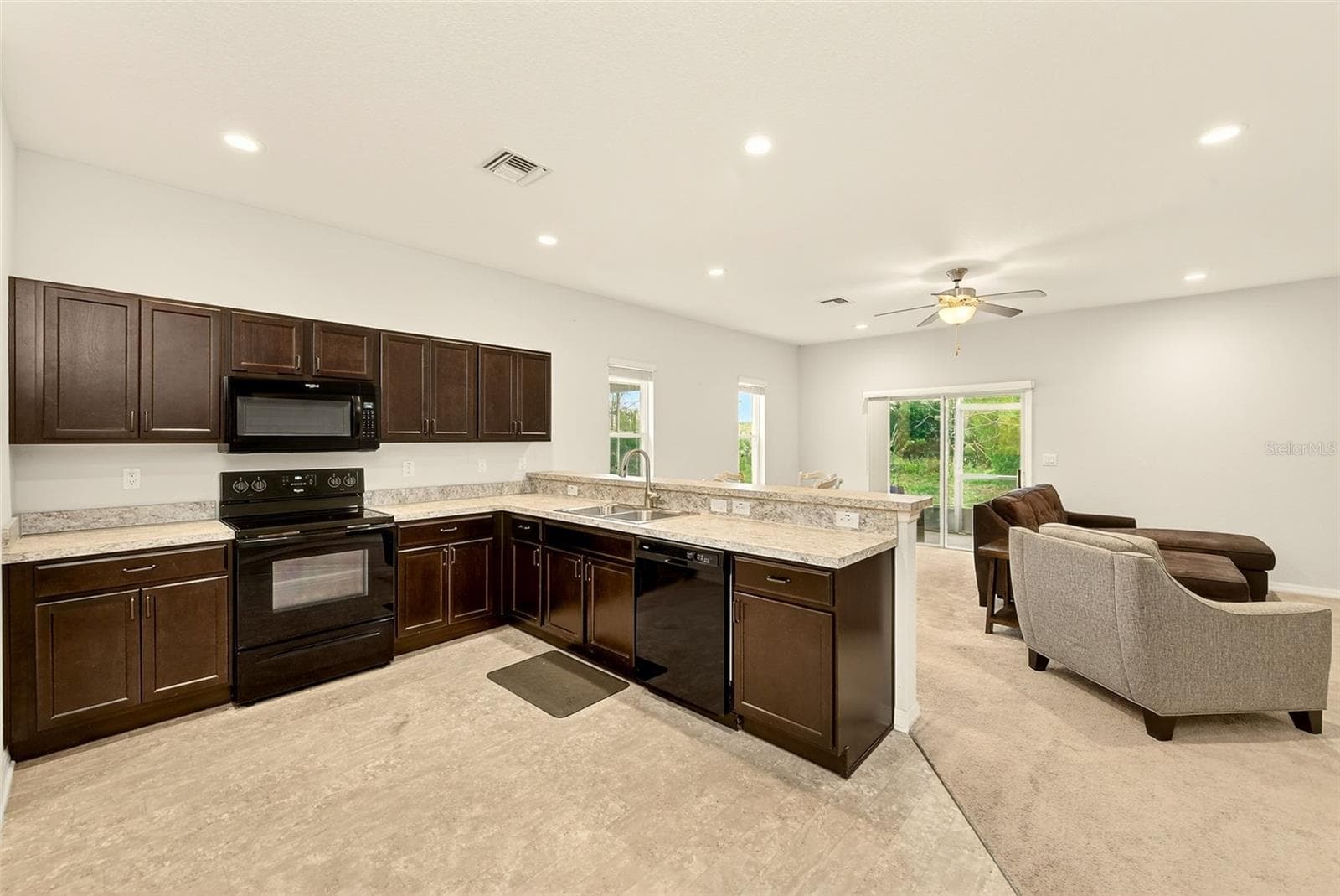 Townhouse at 4680 VIGNETTE WAY, SARASOTA, photo 4 of 39