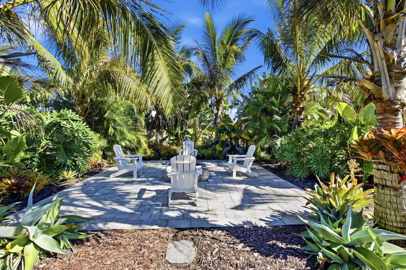 Paver Area with Firepit - 3467 COMPOUND CT, SARASOTA