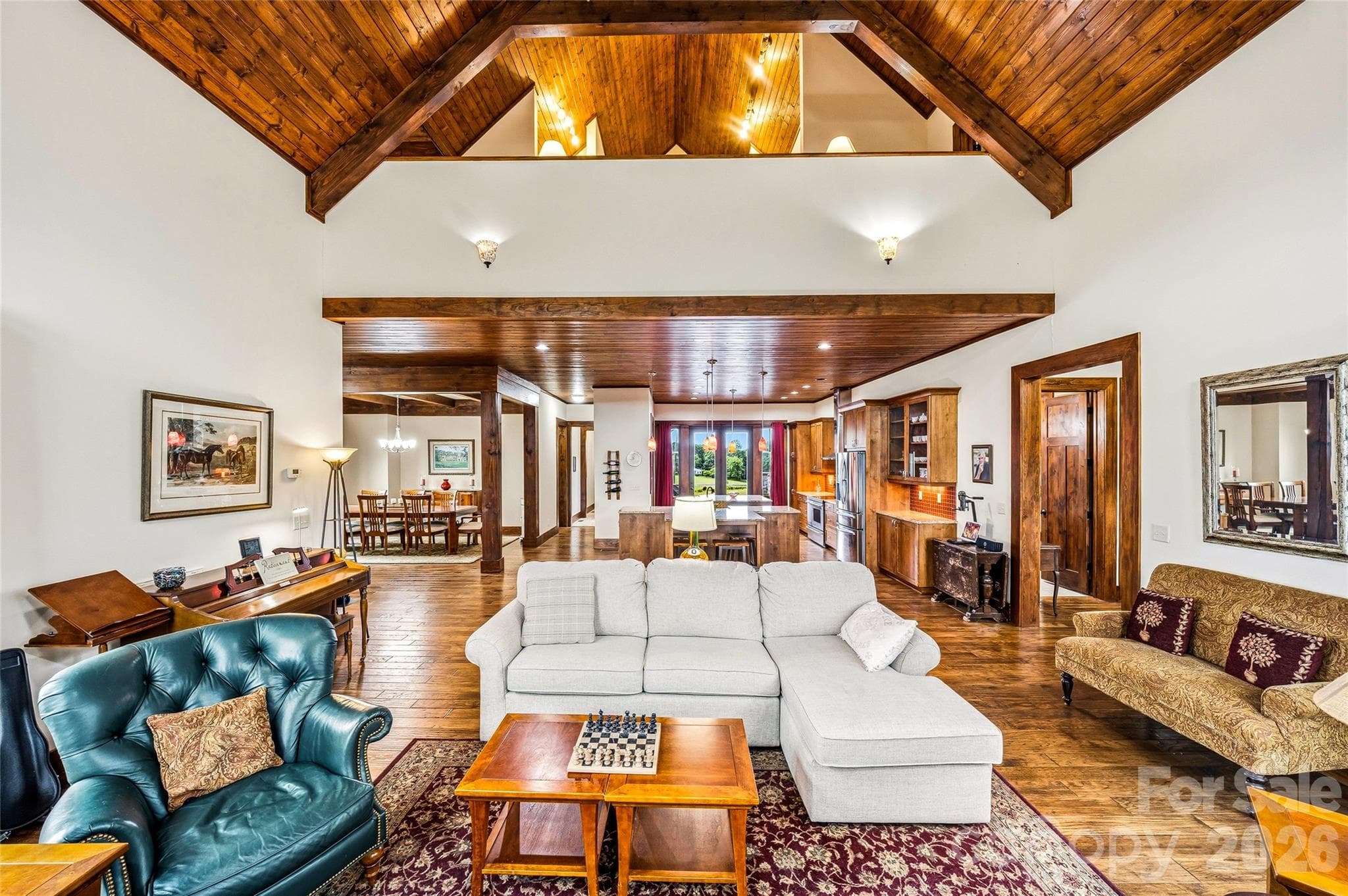 Open concept designed for entertaining - 4862 Pinnacle Mountain Road, Zirconia