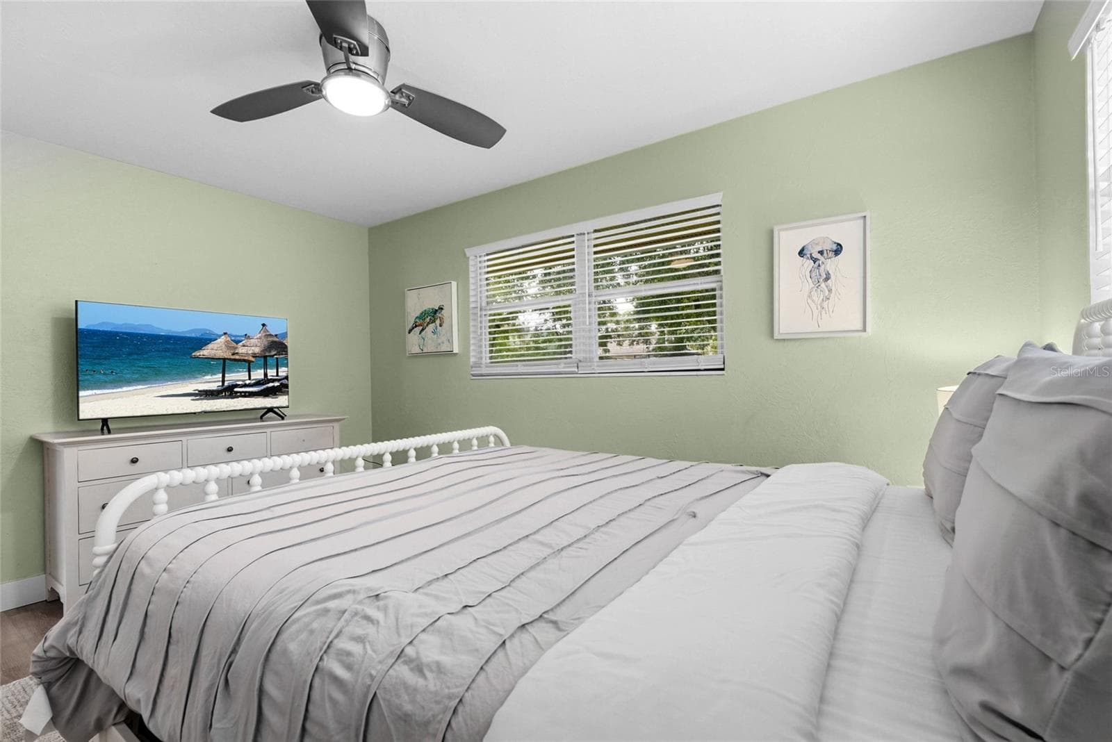 Single Family Residence at 2480 ALAMEDA AVE, SARASOTA, photo 32 of 68