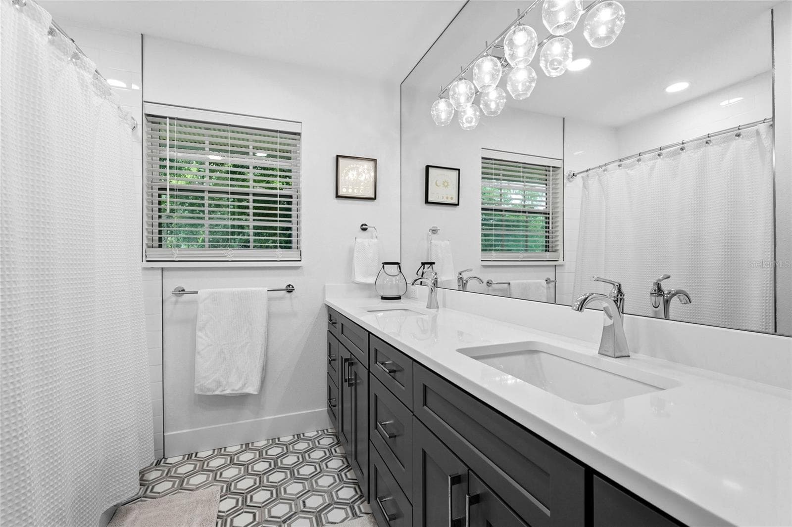 Single Family Residence at 2480 ALAMEDA AVE, SARASOTA, photo 33 of 68