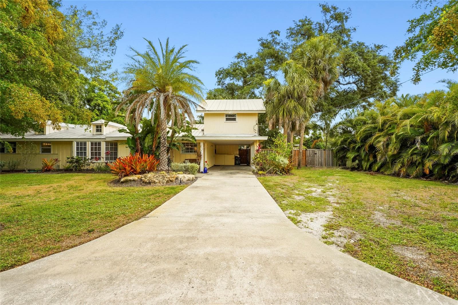 Single Family Residence at 2480 ALAMEDA AVE, SARASOTA, photo 52 of 68