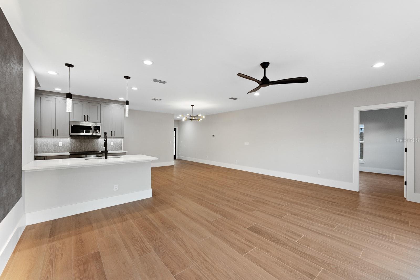 Single Family Residence at 455 RIVERVIEW AVE, SANFORD, photo 23 of 55