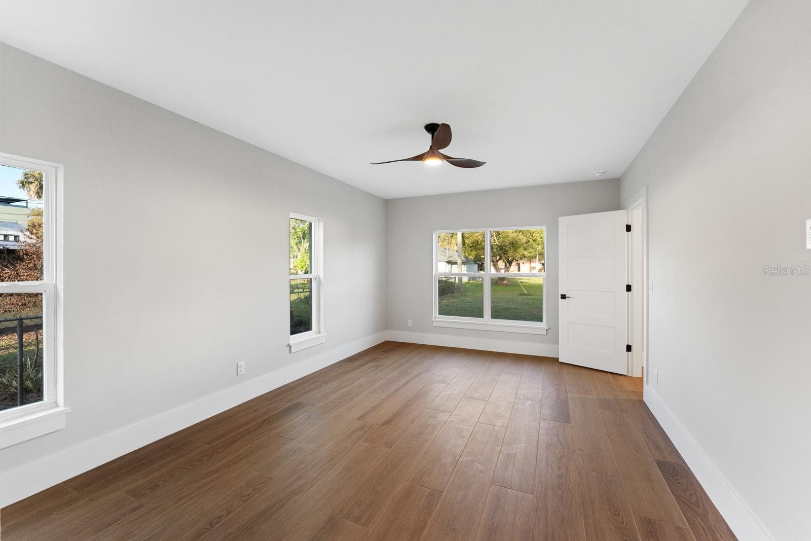 Single Family Residence at 455 RIVERVIEW AVE, SANFORD, photo 25 of 55