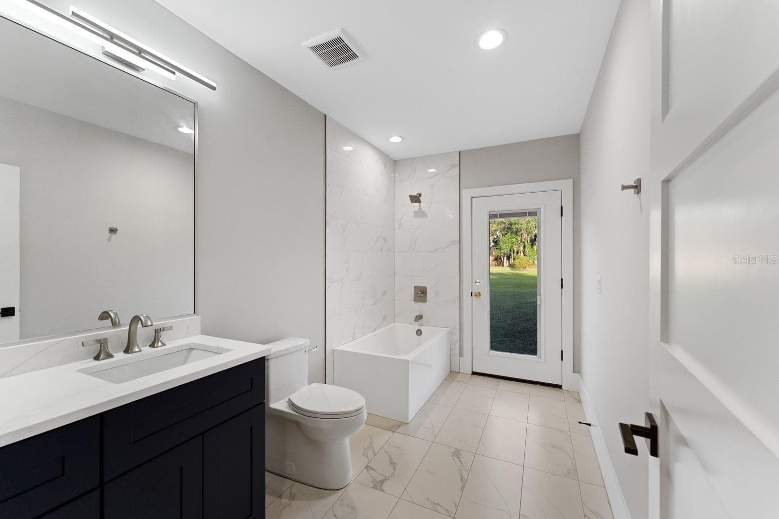 Single Family Residence at 455 RIVERVIEW AVE, SANFORD, photo 38 of 55