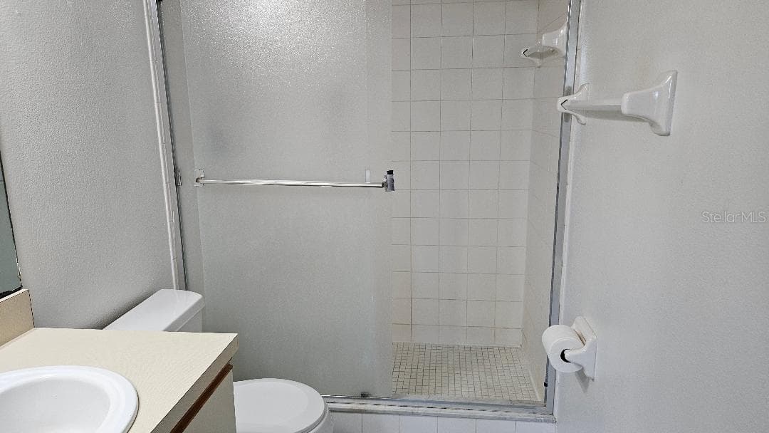 MAIN BATH WITH WALK IN SHOWER - 5920 80TH ST N #308, ST PETERSBURG