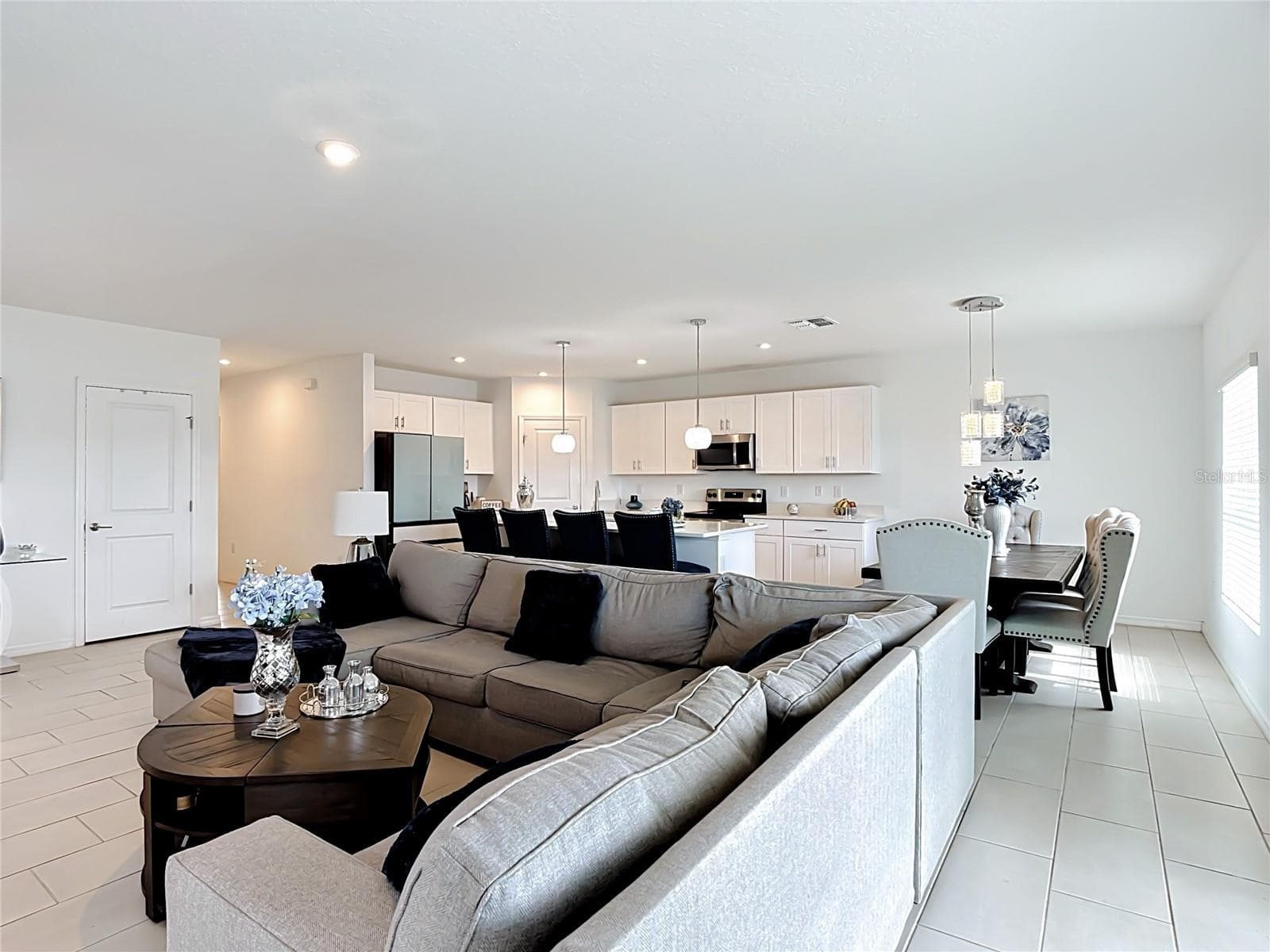 Single Family Residence at 246 ZIRCON RD, KISSIMMEE, photo 12 of 60