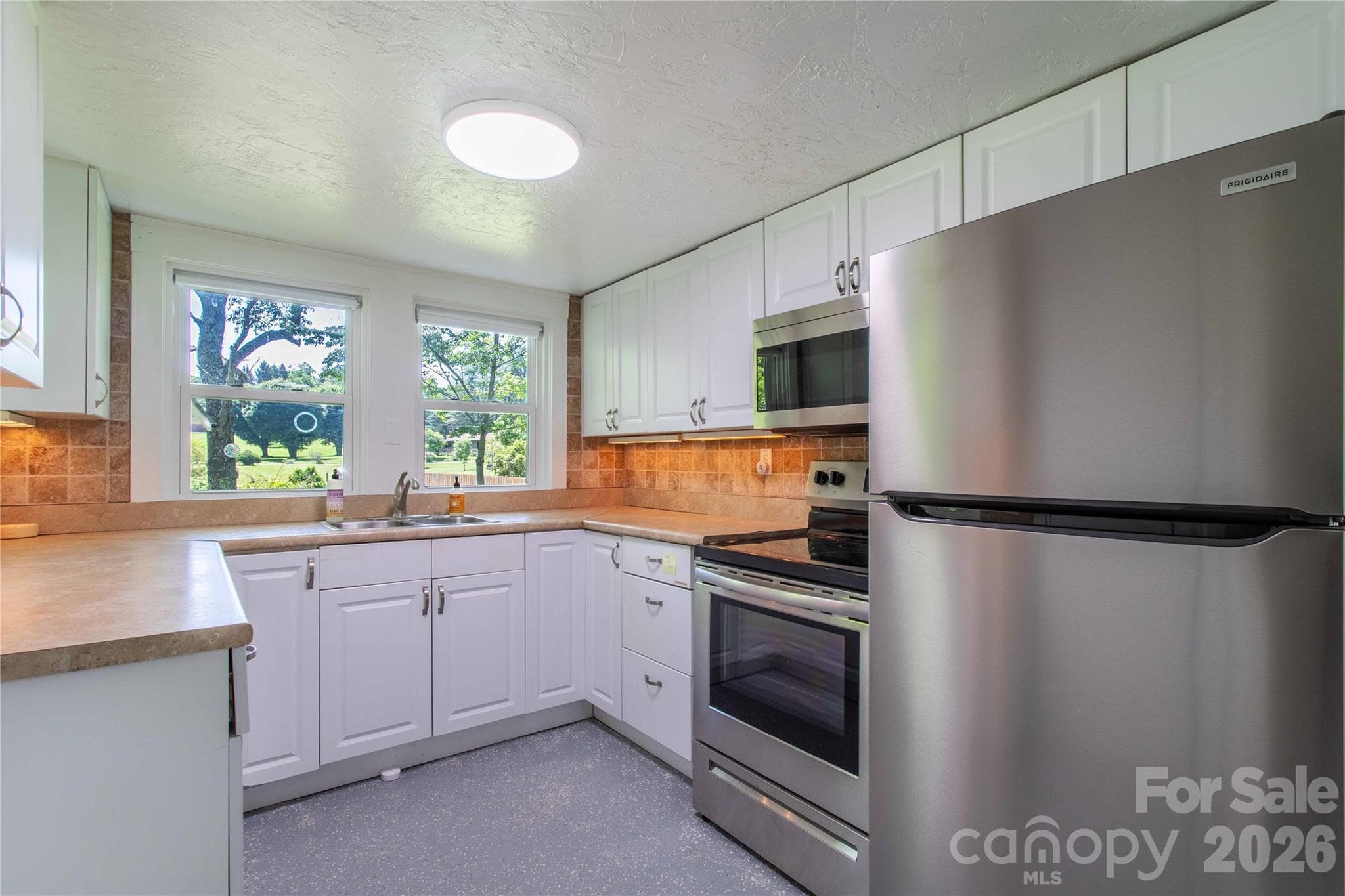 Single Family Residence at 2603 Kim Miller Road, Lake Toxaway, photo 9 of 33