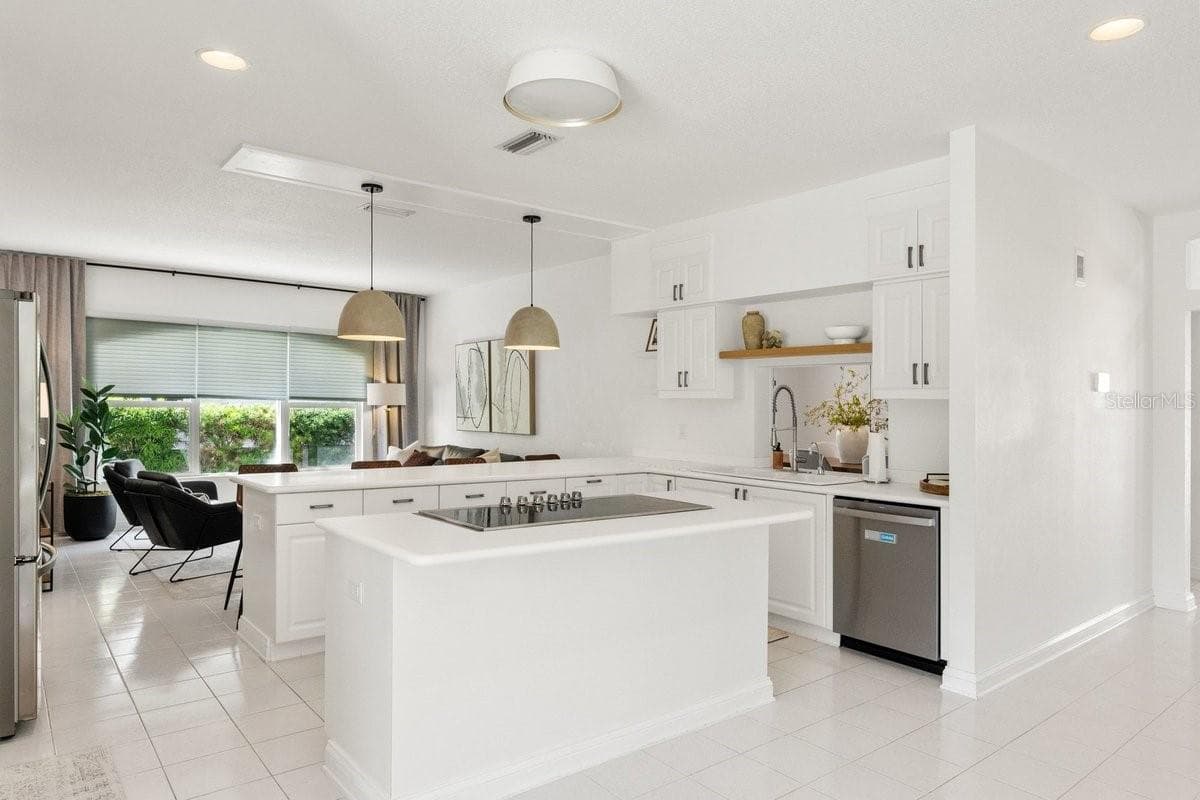 Single Family Residence at 626 RIVERSIDE DR, ORMOND BEACH, photo 18 of 75