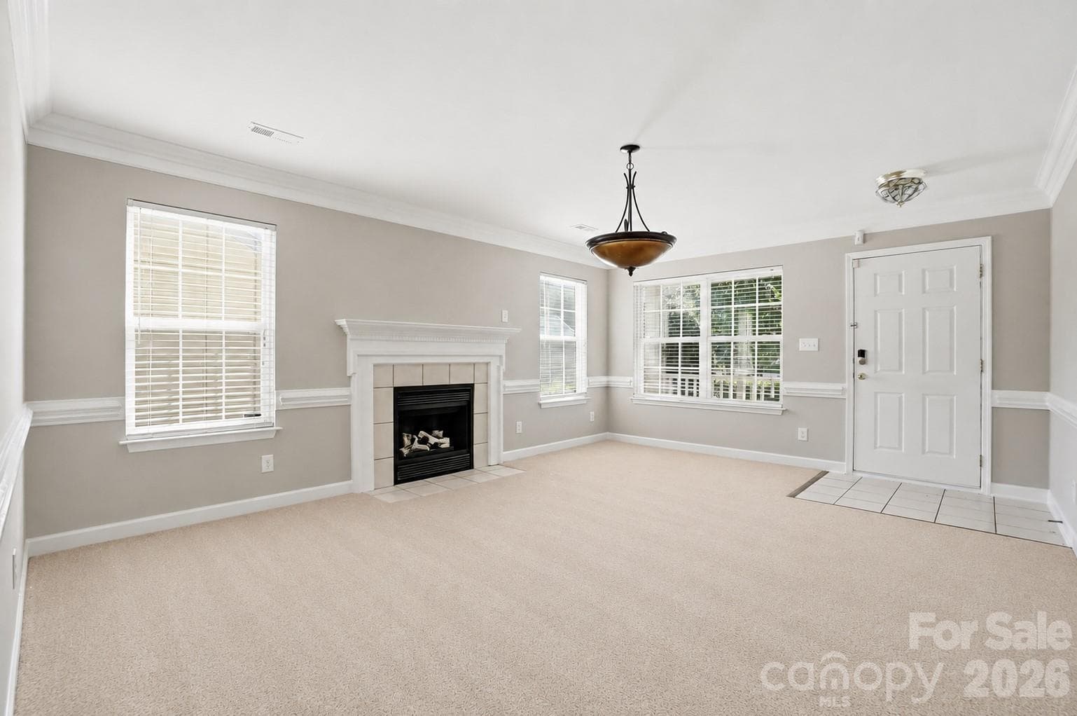 Single Family Residence at 1135 Stonehenge Lane, Charlotte, photo 4 of 28