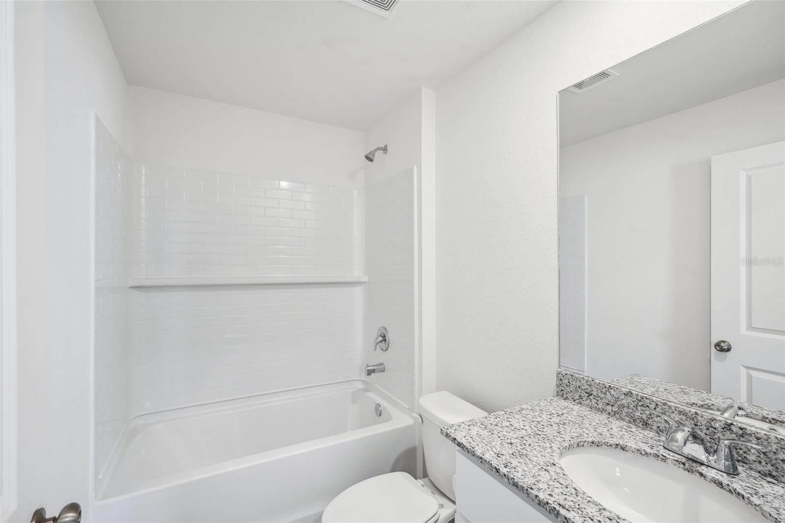Single Family Residence at 2044 GOLDEN BEAK DR, EAGLE LAKE, photo 23 of 46