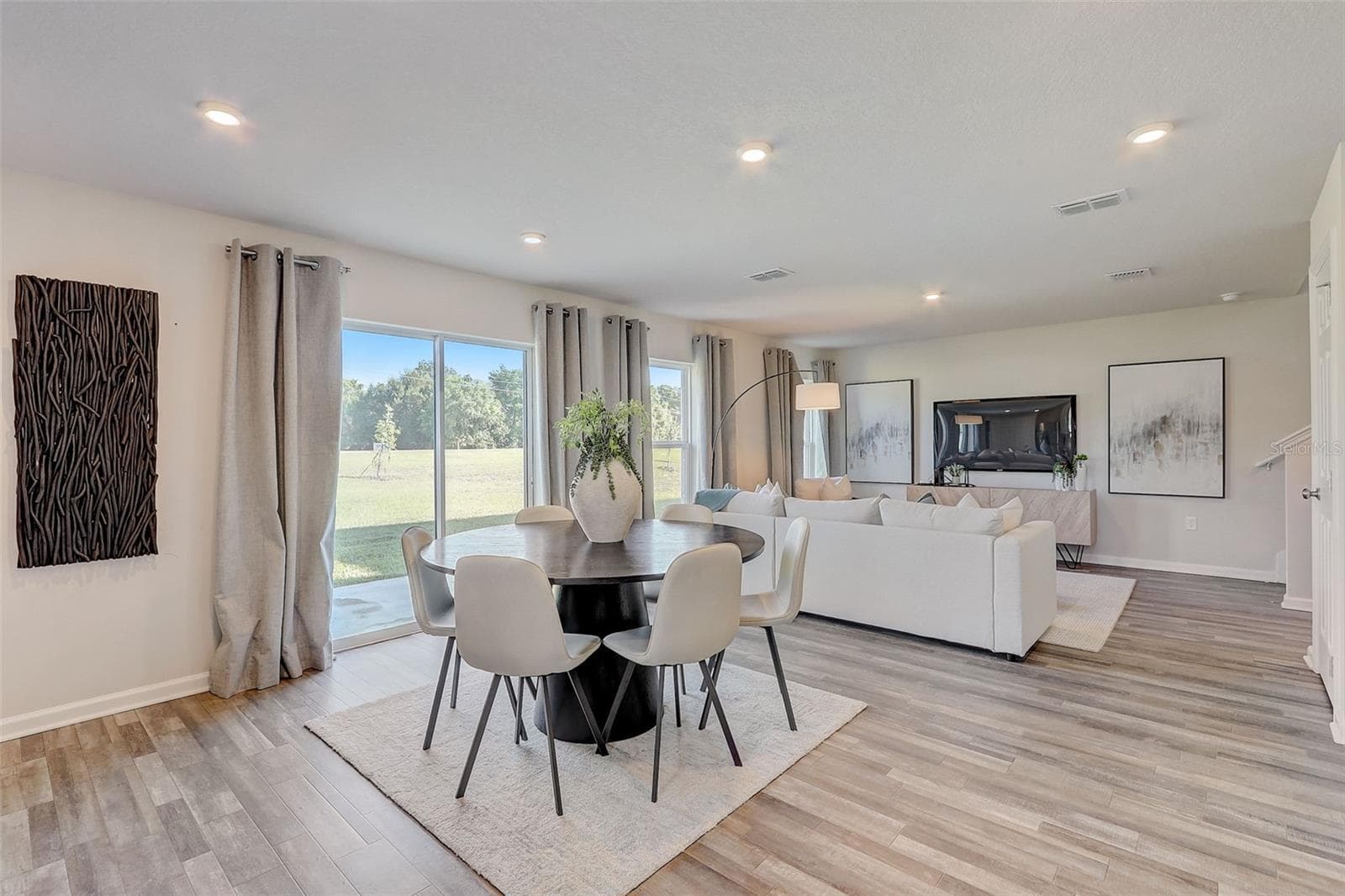 Single Family Residence at 2076 GOLDEN BEAK DR, EAGLE LAKE, photo 17 of 54