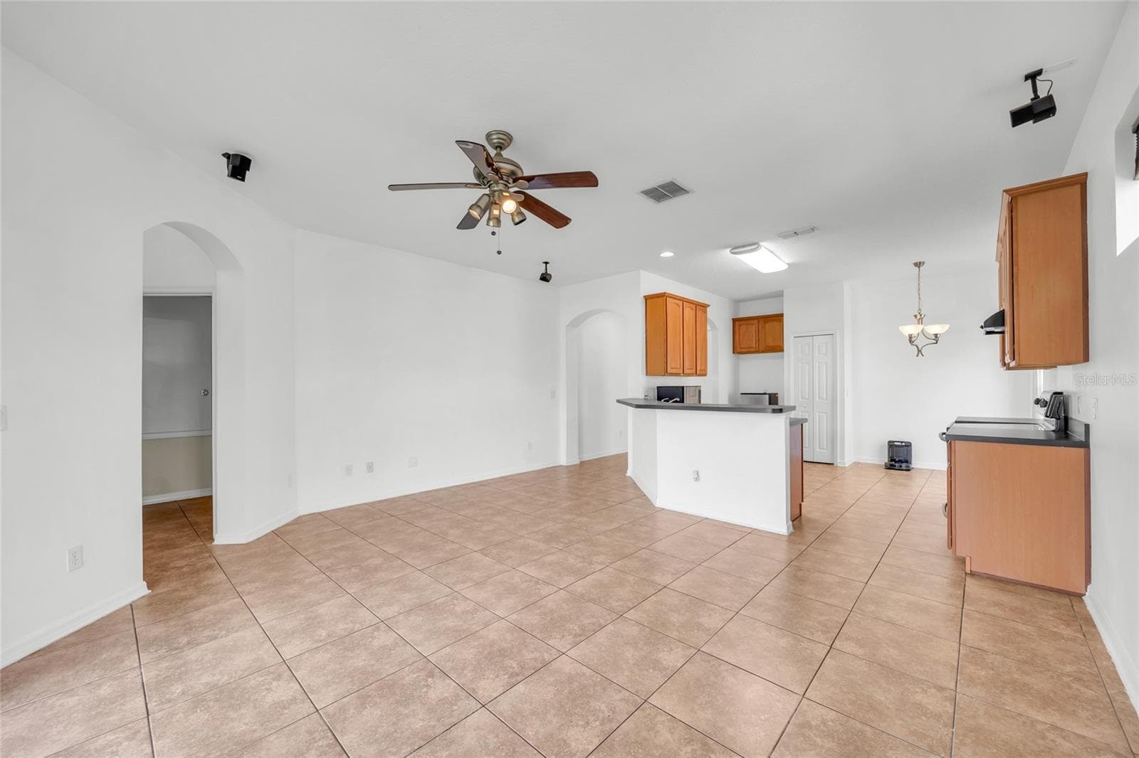 Single Family Residence at 14643 TANJA KING BLVD, ORLANDO, photo 12 of 44