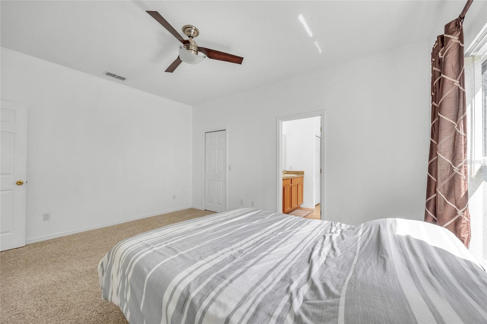 Single Family Residence at 14643 TANJA KING BLVD, ORLANDO, photo 18 of 44