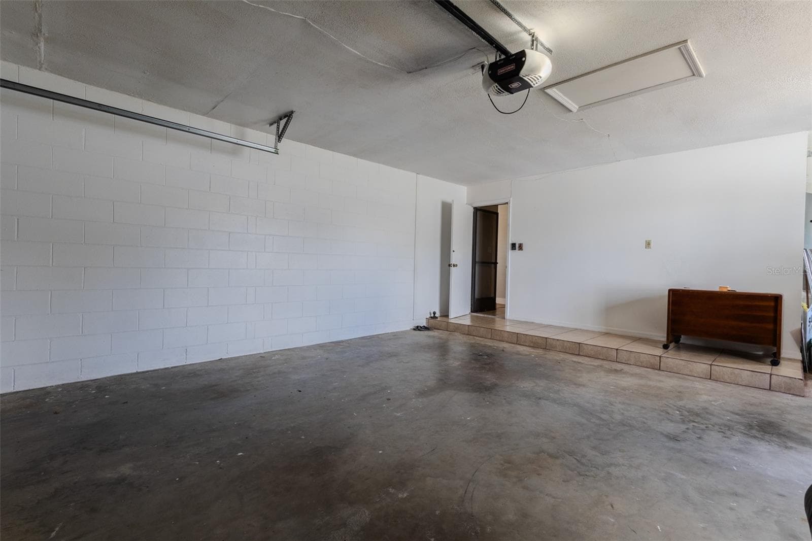 Spacious, two-car garage - 1861 CROWLEY CIR E, LONGWOOD