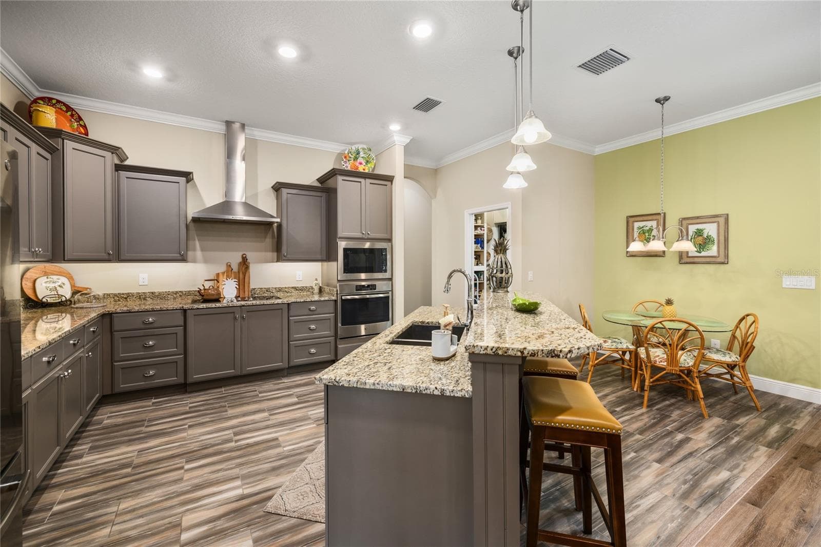 Kitchen - 1097 SUGAR LOAF KEY LOOP, LADY LAKE