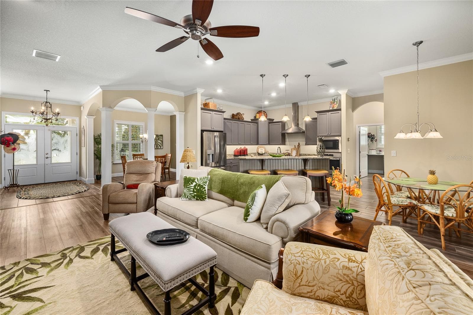 Family Room - 1097 SUGAR LOAF KEY LOOP, LADY LAKE