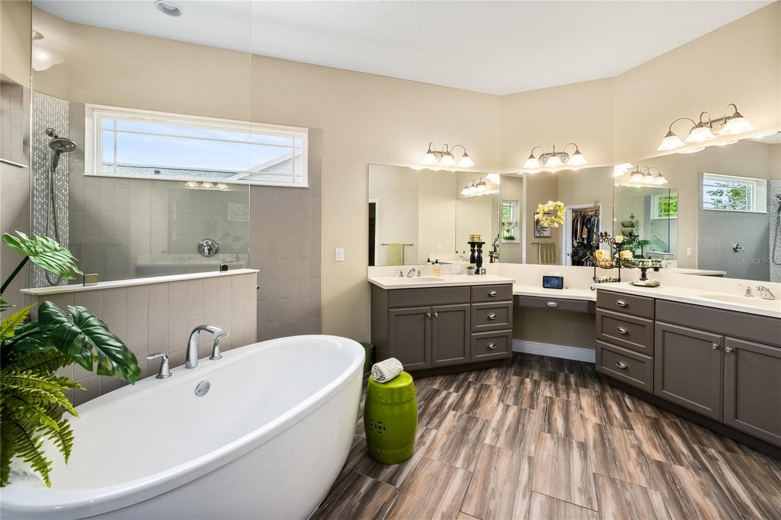 Master Bathroom - 1097 SUGAR LOAF KEY LOOP, LADY LAKE