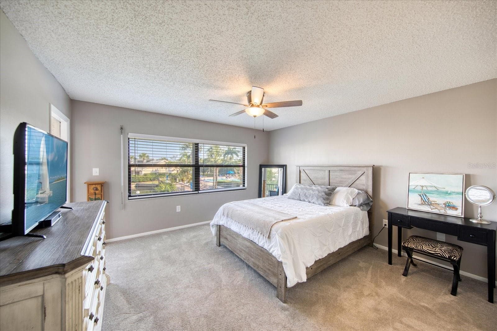 Condominium at 1324 PASADENA AVE S #201, SOUTH PASADENA, photo 15 of 36
