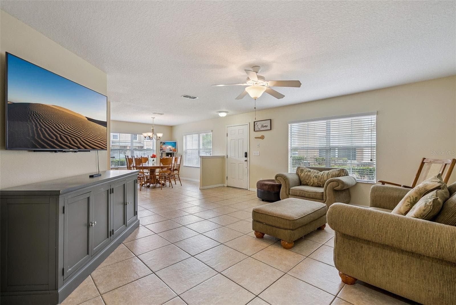 Townhouse at 450 CARINA CIR, SANFORD, photo 2 of 20