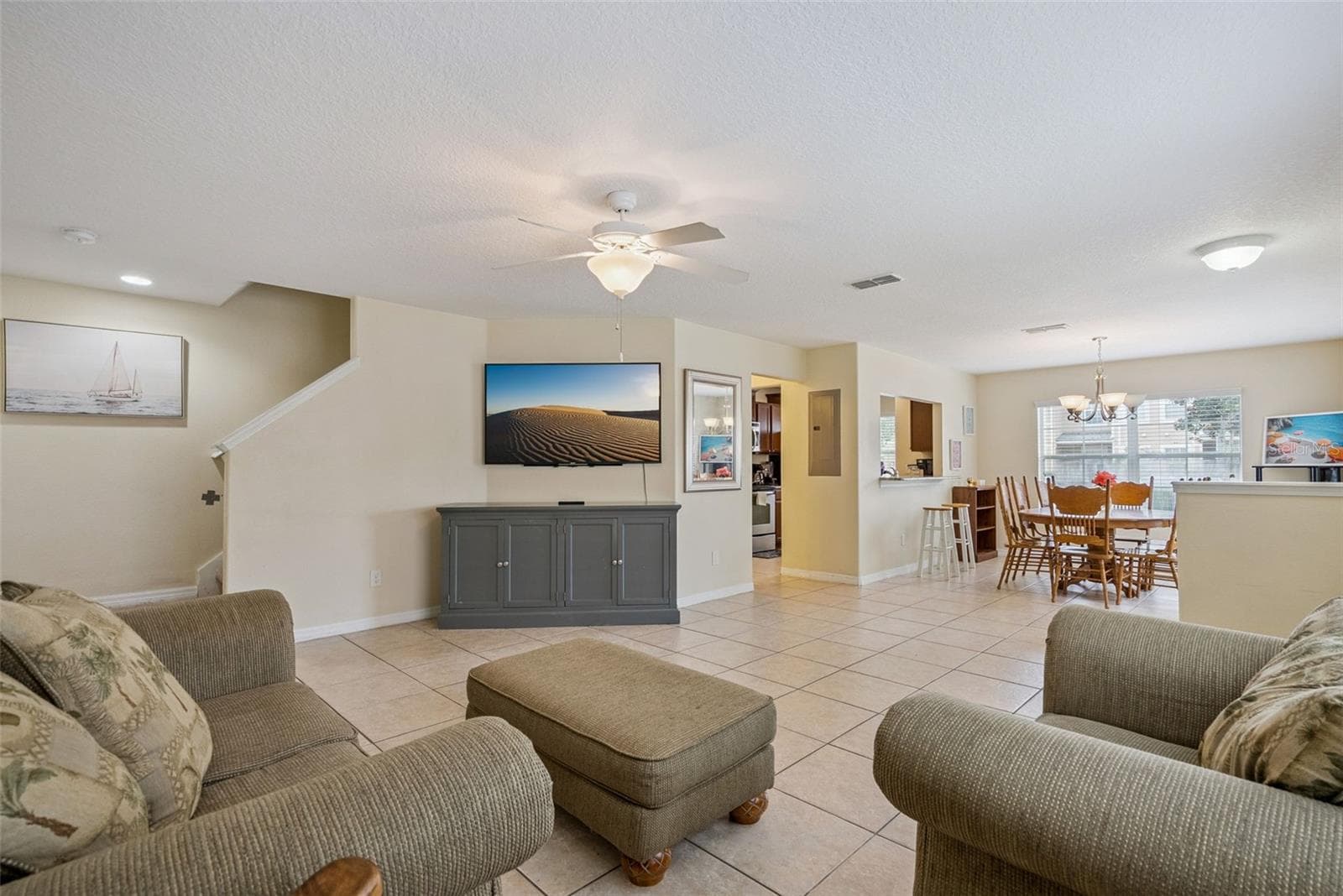 Townhouse at 450 CARINA CIR, SANFORD, photo 3 of 20