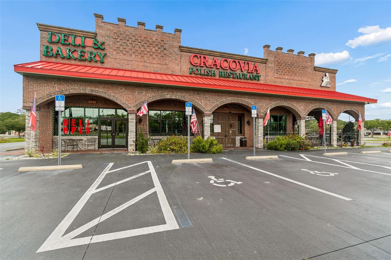 Restaurant at 3007 COMMERCIAL WAY, SPRING HILL, photo 2 of 59