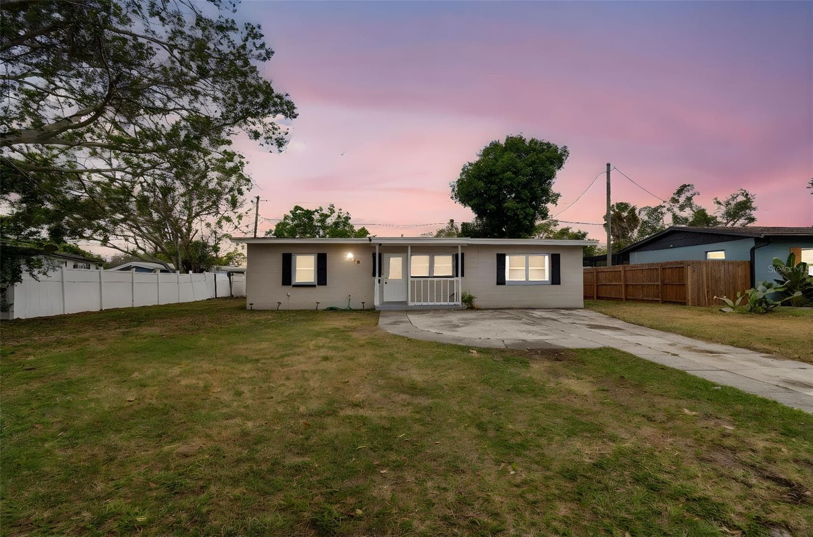4479 PORPOISE DR SE